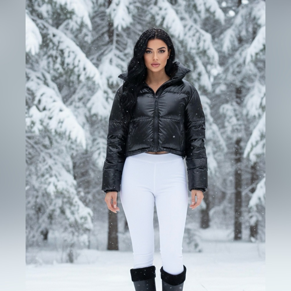 Women's Black Puffer Jacket no Brand